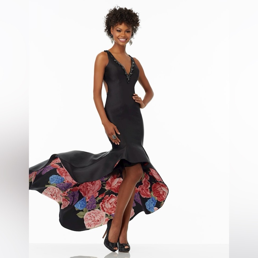 MORI LEE | Black High Low Floral Accent Beaded Open Back Evening Gown Sz 8